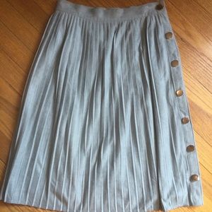 FAUX SUADE LIGHT BLUE PLEATED SKIRT
